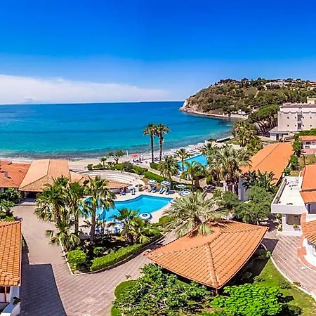 Villaggio Baia D'ercole 4* Ricadi
