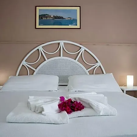 Hotel Villaggio Baia D'ercole 4*